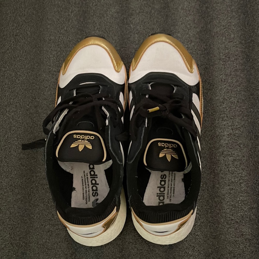 Men’s adidas with a little creasing on the top